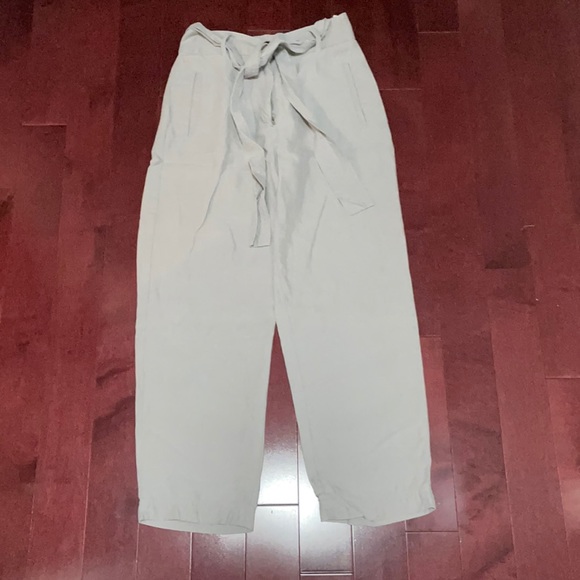 Wilfred Toe-front pant. Light grey linen - Picture 2 of 4